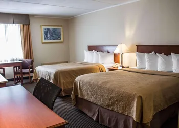 Baymont by Wyndham Youngstown hotel thumbnail 4