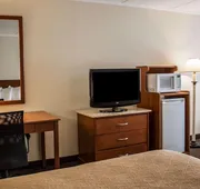 Baymont by Wyndham Youngstown hotel detail image 5