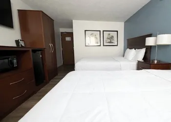 Hotel 8 hotel thumbnail 5