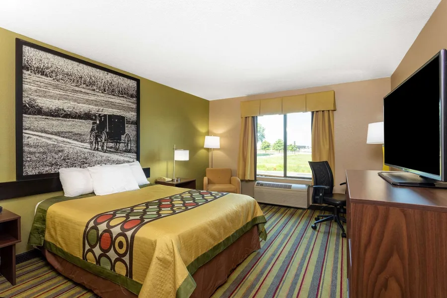 Super 8 by Wyndham Goshen hotel detail image 6