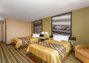 Super 8 by Wyndham Goshen hotel thumbnail 8
