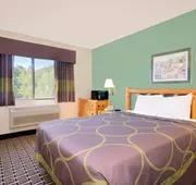Super 8 by Wyndham Cloquet hotel detail image 3