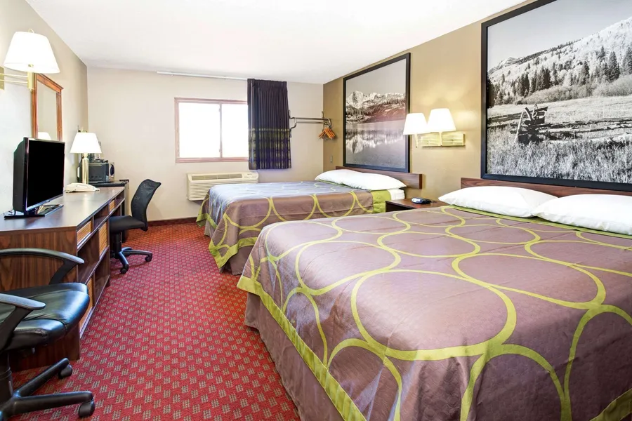 Super 8 by Wyndham Longmont/Del Camino hotel detail image 6