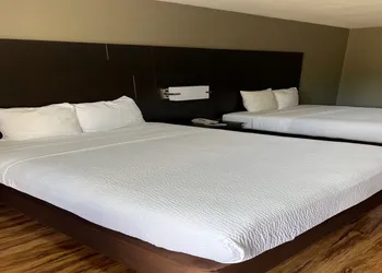 Days Inn by Wyndham Tupelo hotel thumbnail 8
