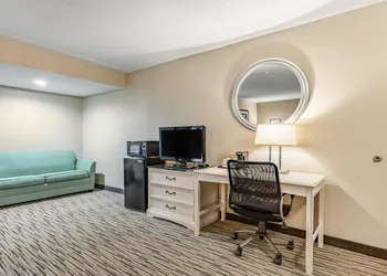 SureStay Hotel by Best Western Tupelo North hotel thumbnail 5