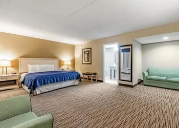 SureStay Hotel by Best Western Tupelo North hotel thumbnail 7