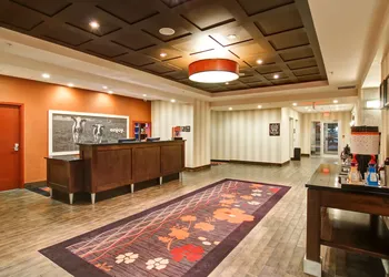 Hampton Inn & Suites by Hilton Red Deer hotel thumbnail 3