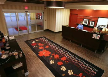Hampton Inn & Suites by Hilton Red Deer hotel thumbnail 5