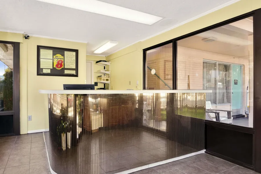 Royal Palace Inn & Suites hotel detail image 2