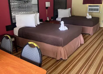 Royal Palace Inn & Suites hotel thumbnail 7