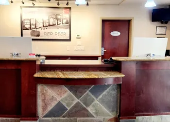 Park Hill Inn & Suites hotel thumbnail 2
