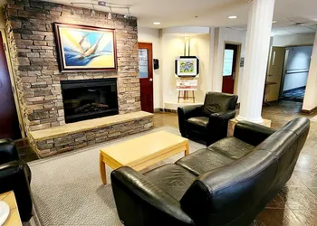 Park Hill Inn & Suites hotel thumbnail 3