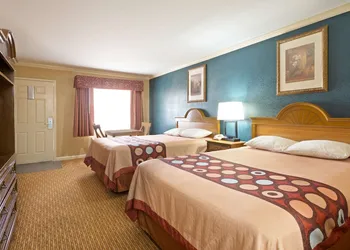 Super 8 by Wyndham Covington hotel thumbnail 7