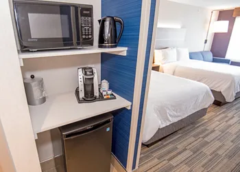 Holiday Inn Express Red Deer North by IHG hotel thumbnail 8