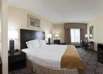 Holiday Inn Express Hotel & Suites Grand Island by IHG hotel thumbnail 8