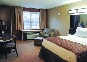 Microtel Inn By Wyndham Mineral Wells/Parkersburg hotel thumbnail 4