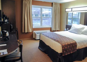 Microtel Inn By Wyndham Mineral Wells/Parkersburg hotel thumbnail 5