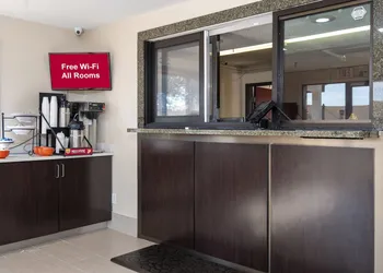 Red Roof Inn Norfolk - Portsmouth hotel thumbnail 6
