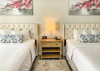 Artisan Downtown hotel thumbnail 5