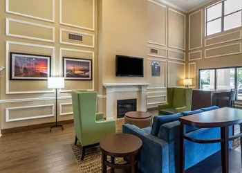 Comfort Suites Southaven - Memphis South hotel thumbnail 3