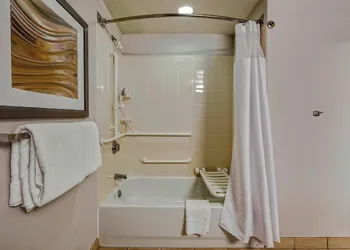 Courtyard by Marriott Memphis Southaven hotel thumbnail 6