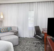 Courtyard by Marriott Valdosta hotel detail image 5