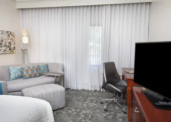 Courtyard by Marriott Valdosta hotel thumbnail 5