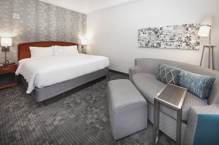 Courtyard by Marriott Valdosta hotel detail image 6