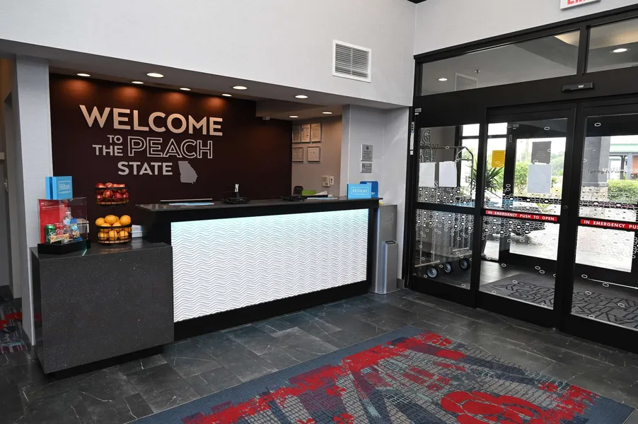 Hampton Inn Valdosta/Lake Park Area hotel detail image 2