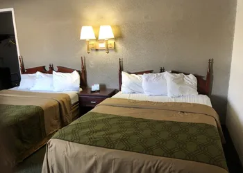 Posh Inn & Suites hotel thumbnail 2