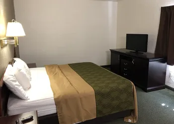 Posh Inn & Suites hotel thumbnail 4