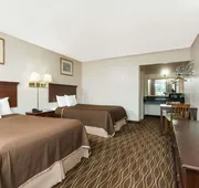 Howard Johnson by Wyndham Springfield hotel detail image 4