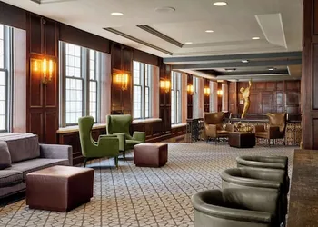 Hotel Phillips Kansas City Curio Collection by Hilton hotel thumbnail 3
