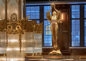 Hotel Phillips Kansas City Curio Collection by Hilton hotel thumbnail 7