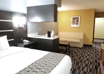 Microtel Inn & Suites by Wyndham Dayton/Riverside OH hotel thumbnail 8