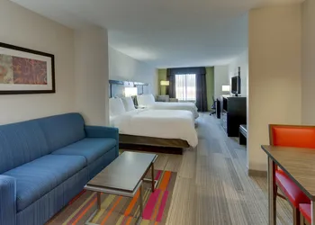 Holiday Inn Express Hotel & Suites Dayton-Centerville by IHG hotel thumbnail 2