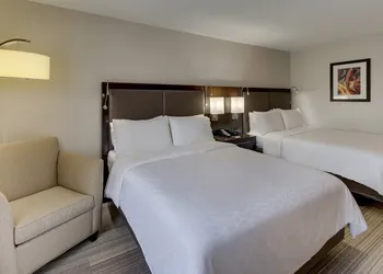 Holiday Inn Express Hotel & Suites Dayton-Centerville by IHG hotel thumbnail 7
