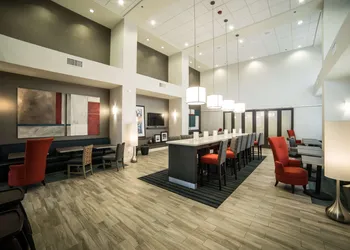 Hampton Inn & Suites Tempe/Phoenix Airport, AZ hotel thumbnail 4