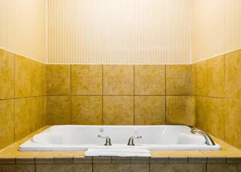 Comfort Suites South Point - Huntington hotel thumbnail 5