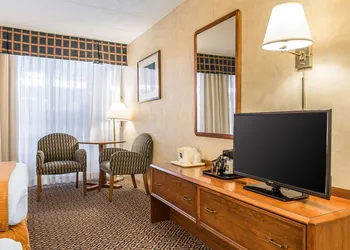 Quality Inn & Conference Center hotel thumbnail 8