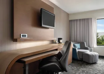 Courtyard by Marriott Dayton North hotel thumbnail 7