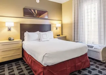 Marriott TownePlace Suites Dayton North hotel thumbnail 3