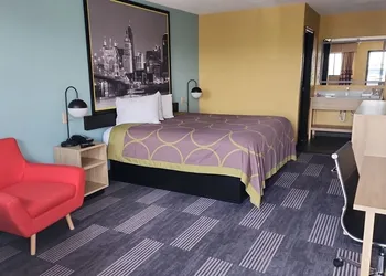 Super 8 by Wyndham Vandalia/Dayton International Airport hotel thumbnail 8