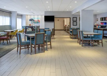 Hampton Inn Dover hotel thumbnail 3