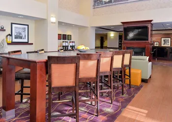 Hampton Inn & Suites Dayton - Vandalia hotel thumbnail 2