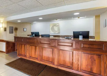 Comfort Inn & Suites Milford hotel thumbnail 4