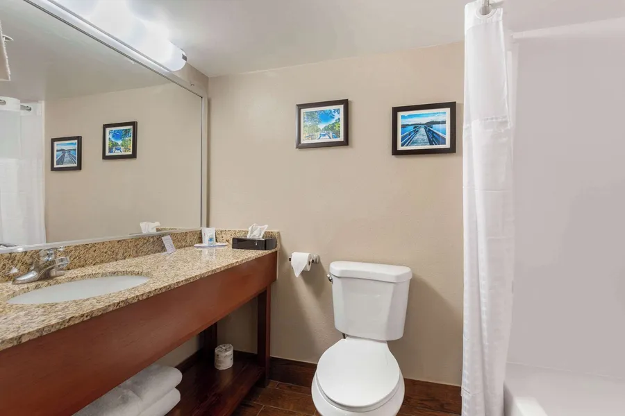Comfort Inn & Suites Milford hotel detail image 6