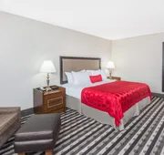 Ramada by Wyndham Springfield North hotel detail image 4