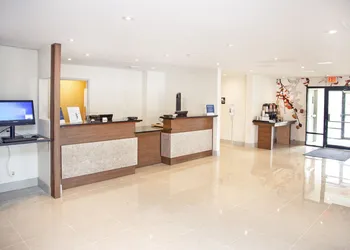 MainStay Suites Springfield IL hotel thumbnail 3