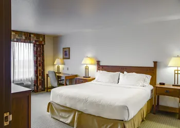 Holiday Inn Express Hotel & Suites Jacksonville by IHG hotel thumbnail 3
